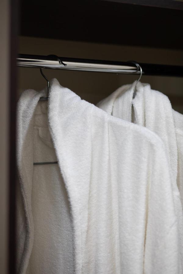 Boutique Living Hotel By Arta Yerevan Bagian luar foto