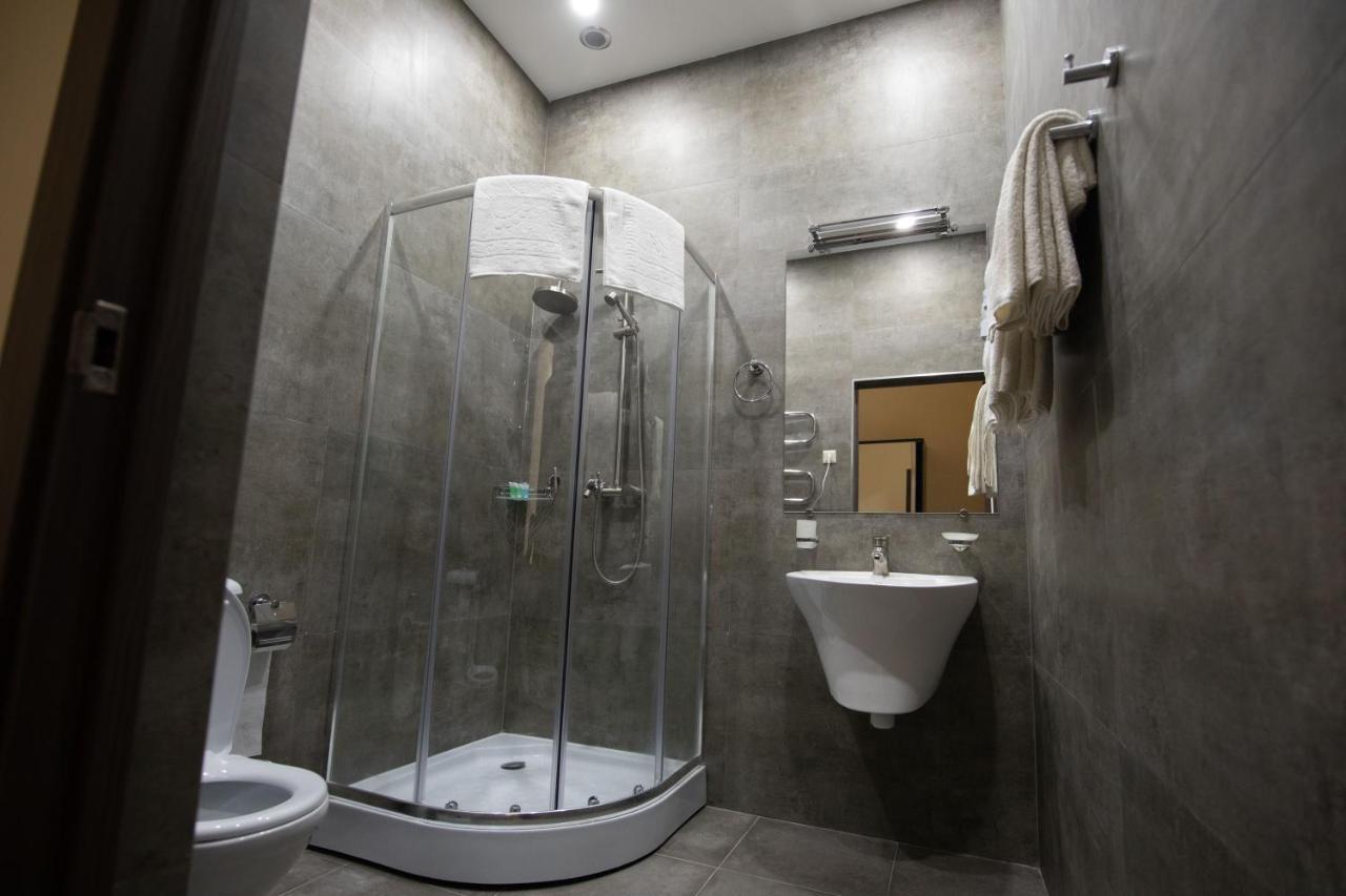 Boutique Living Hotel By Arta Yerevan Bagian luar foto